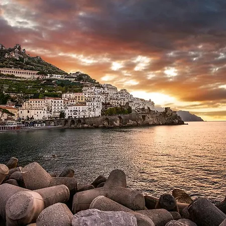 Vista D'amalfi Bed & Breakfast 2*