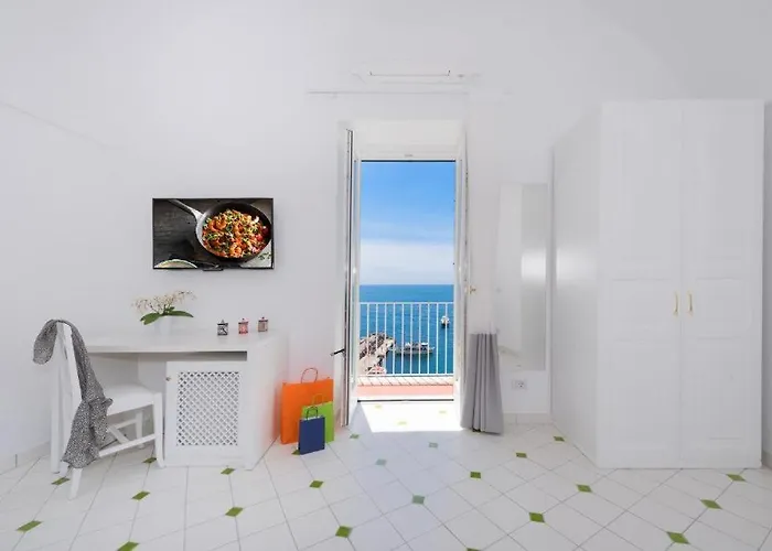 Vista D'amalfi فندق مبيت وإفطار أمالفي