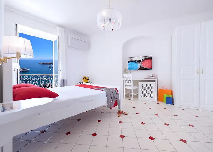 فندق مبيت وإفطار Vista D'amalfi 4*